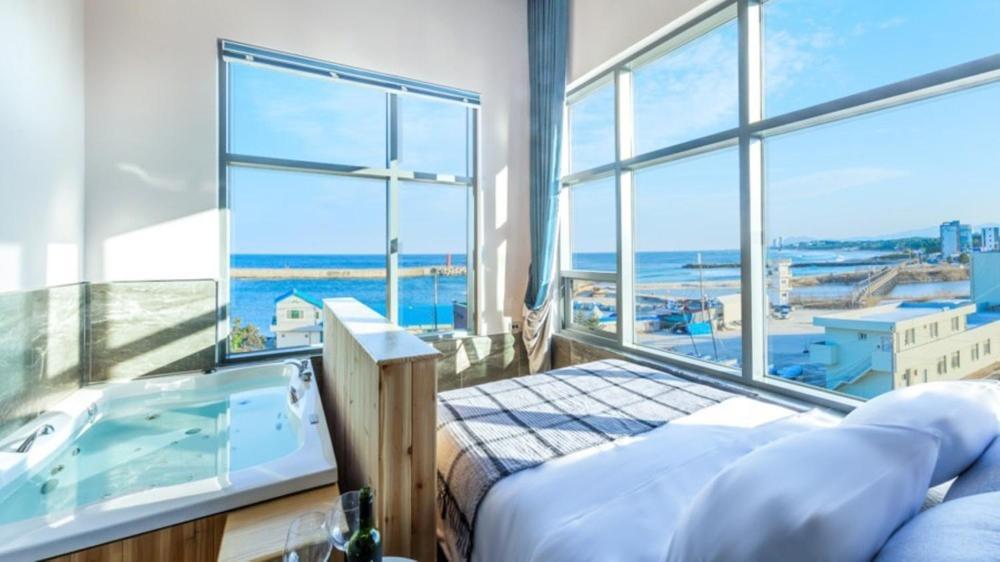 Gangneung Pier 86 Spa Pension Δωμάτιο φωτογραφία